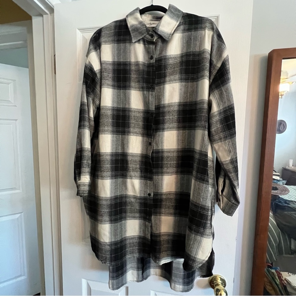 CARLY JEAN LOS ANGELES Lennon Tunic